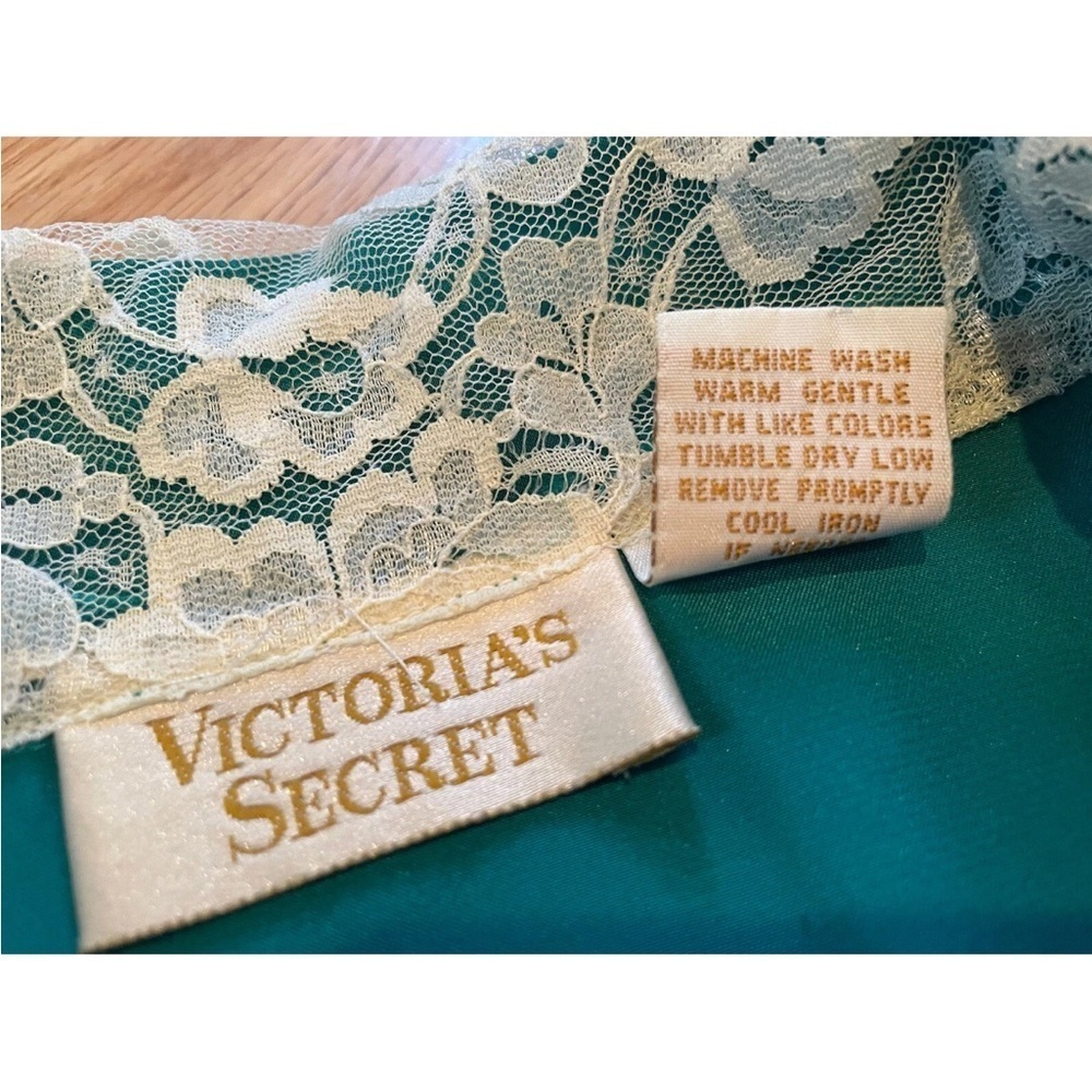 VTG Victoria's Secret Gold Label Green Satin Button Up Nightgown Womens Size M/L - Picture 7 of 12